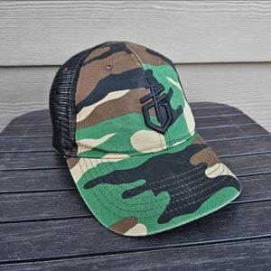 Vintage Gerber Knives Logo Camo Advertising Hat Embroidered Velvro Mesh Back Cap